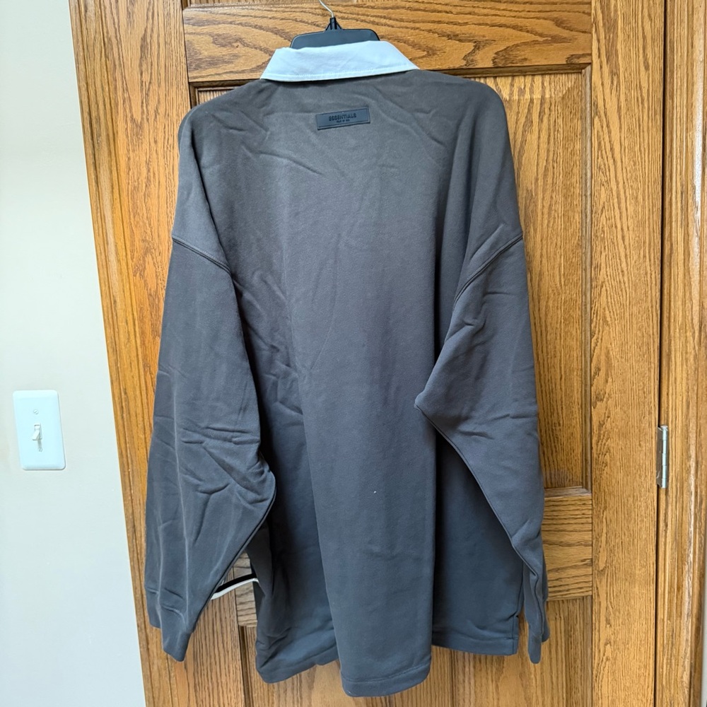 Essentials shirt - Picture 5 of 7